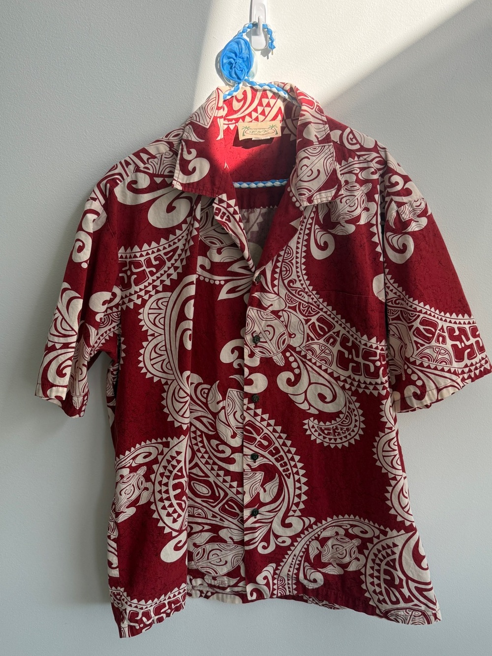 Vintage Hawaiian shirt 🌊
XL
